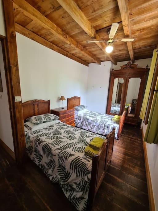 The Walnut Tree. Appartement Saint-Aulaye-Puymangou Buitenkant foto